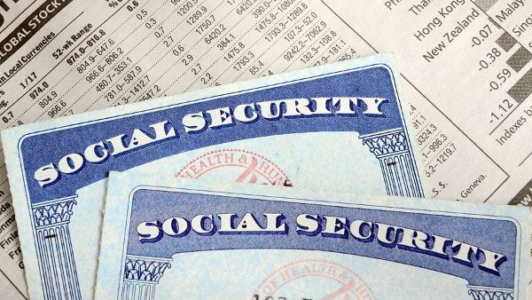 Social-Security-and-retirement-47591107-03788c67-1920w.jpg